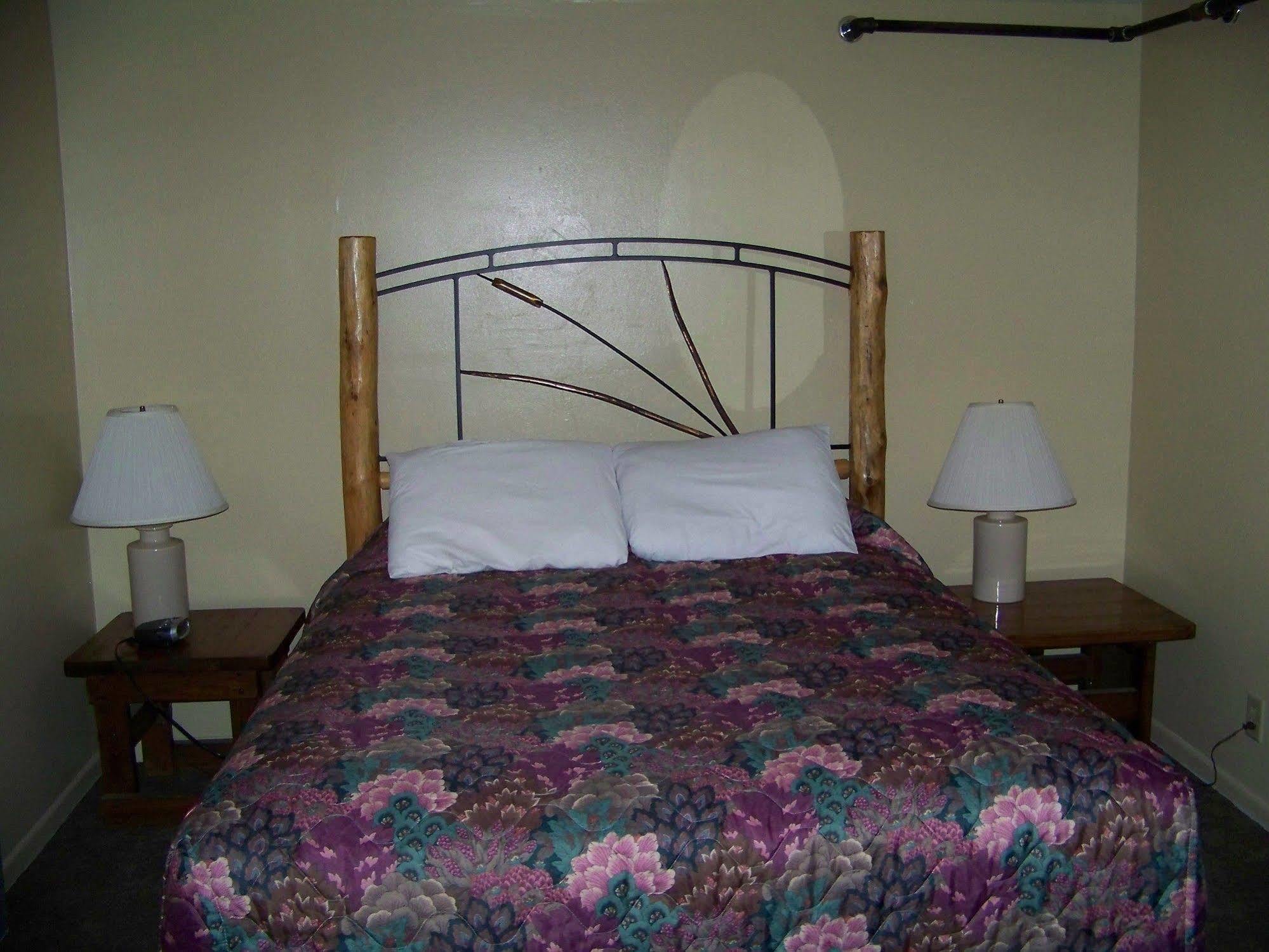 Canyon Lake Resort Рапид Сити Екстериор снимка
