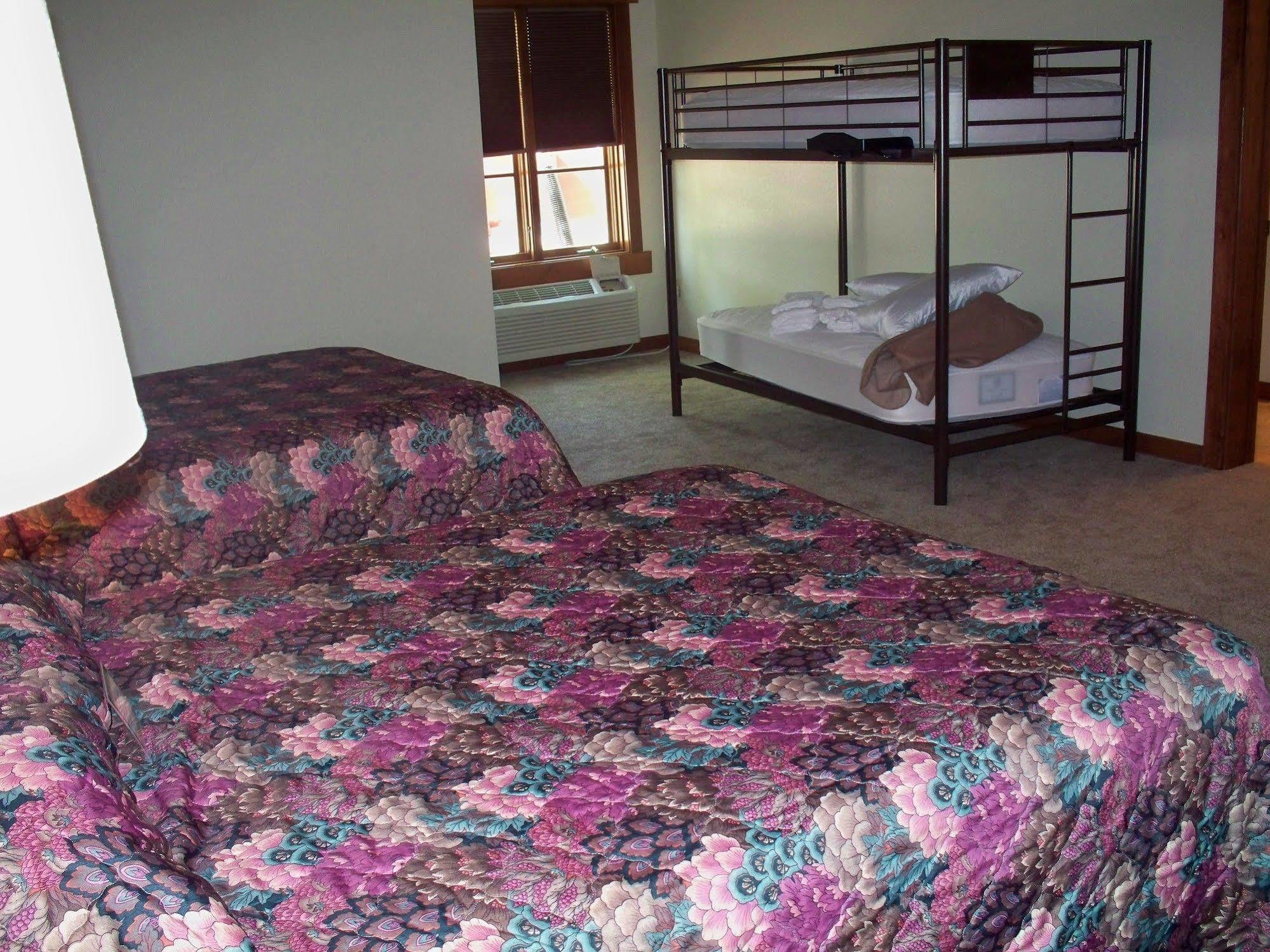 Canyon Lake Resort Рапид Сити Екстериор снимка