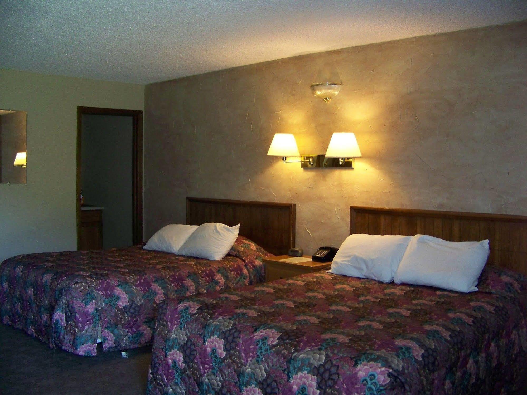 Canyon Lake Resort Рапид Сити Екстериор снимка